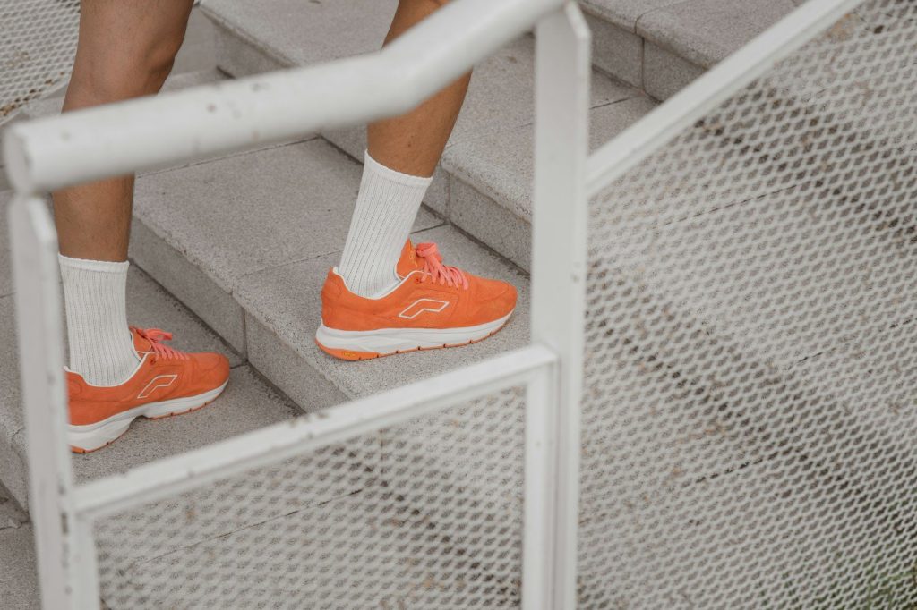 Chaussures et sandales de récupération : choix selon activité