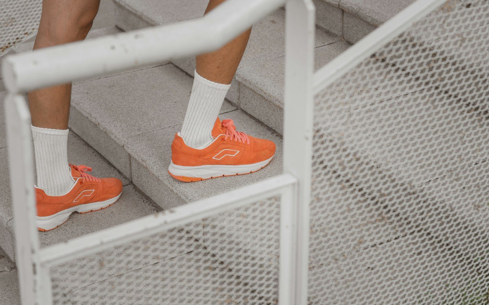 Chaussures et sandales de récupération : choix selon activité