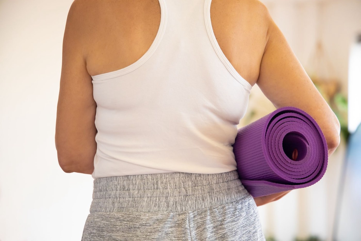 Exercices quotidiens pour protéger le dos et bouger sans douleur